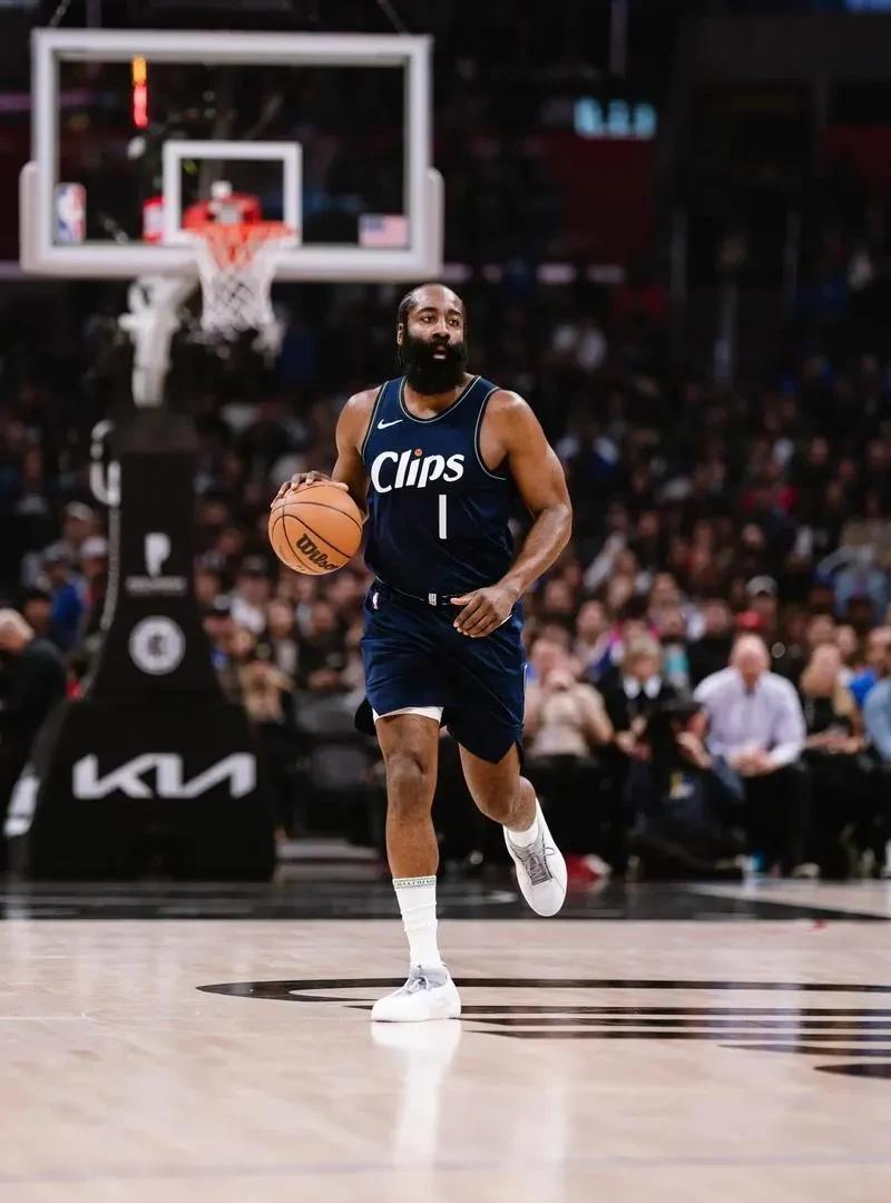NBA球队将前往欧洲进行季前冲刺的简单介绍