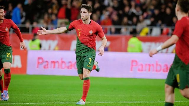 包含比利时在对阵格鲁吉亚的比赛中-战平的词条 包含比利时在对阵格鲁吉亚的比赛中-战平的词条