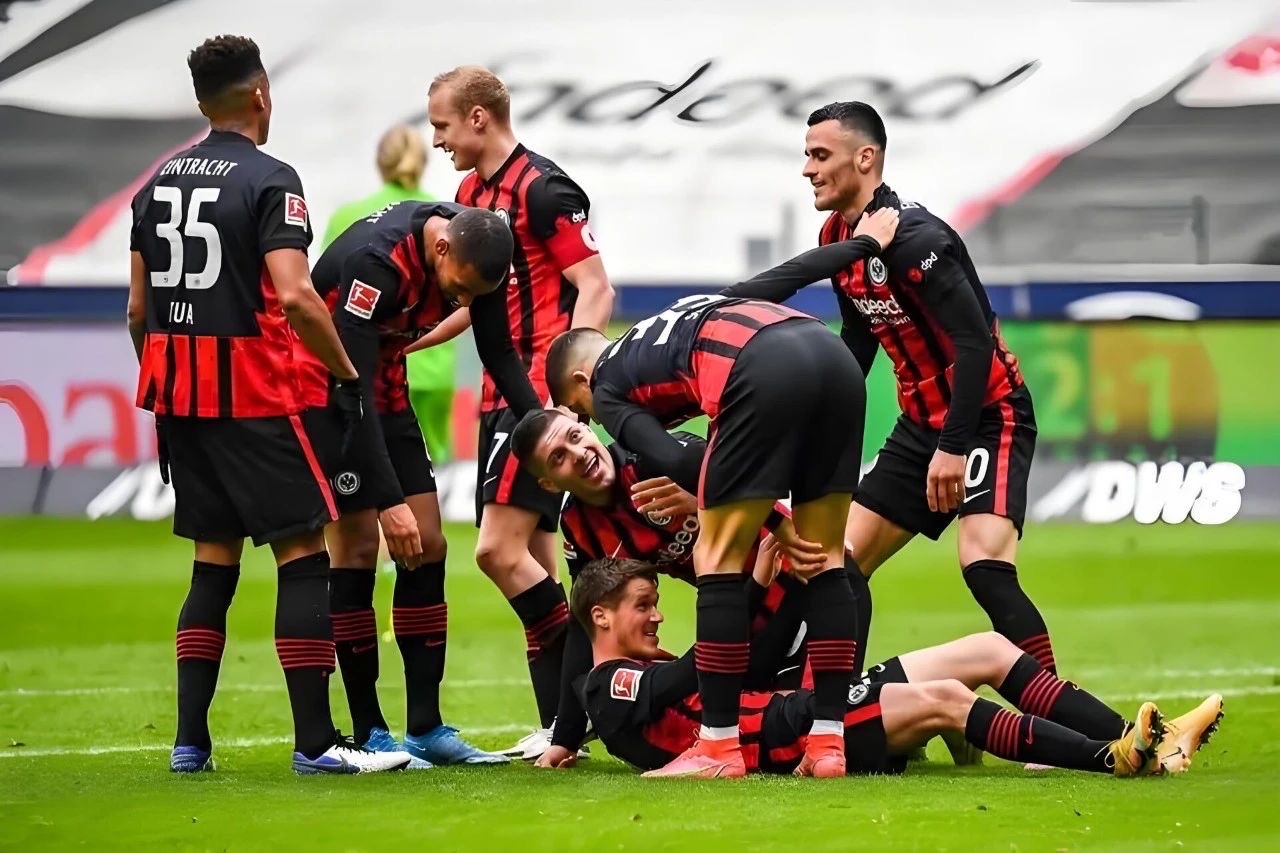 法兰克福遭遇连败，客场不敌汉堡的简单介绍