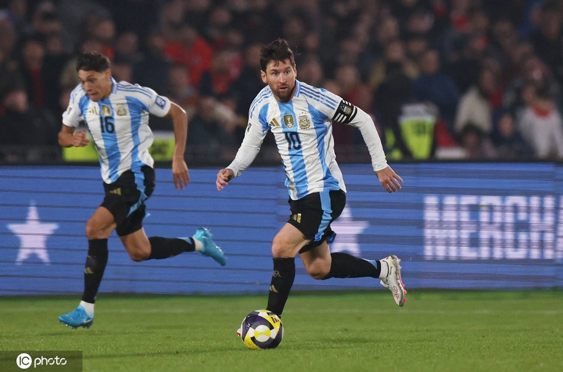 阿根廷明星球员转会传闻不断