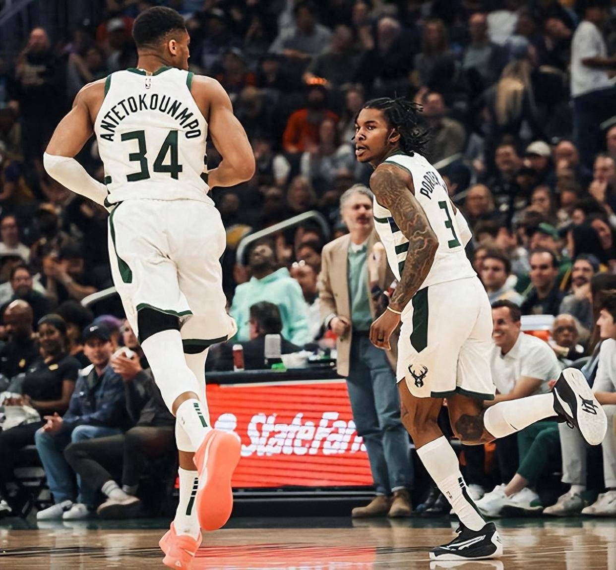 雄鹿继续扩大优势，客场击败篮网