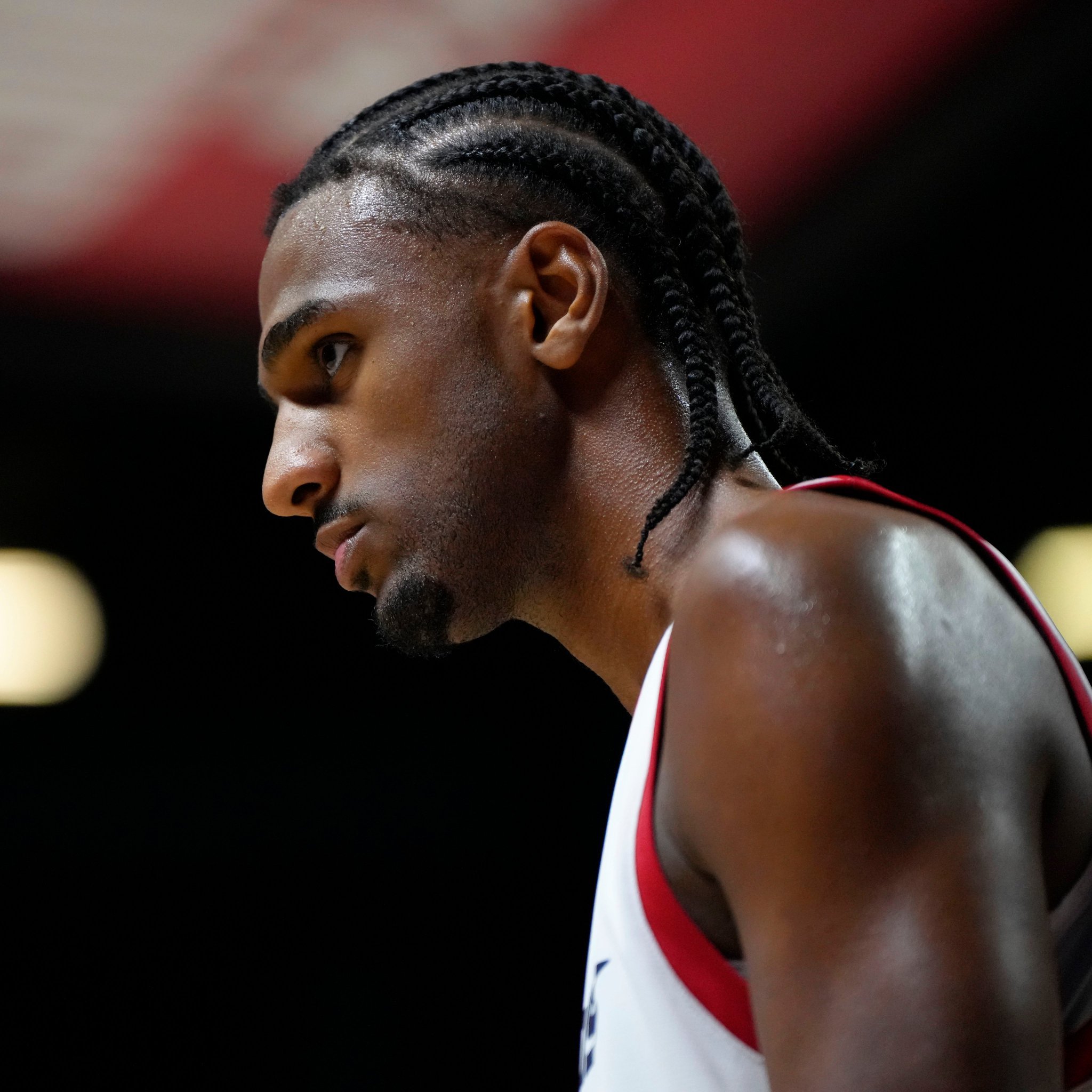 开拓者三分如梦！率队险胜奇才