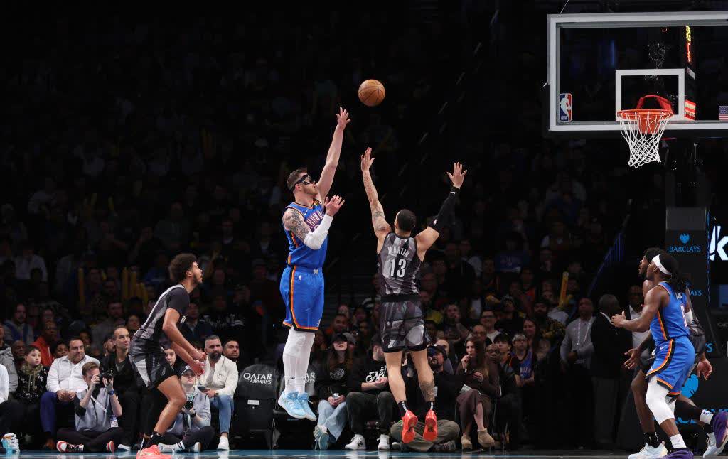 雷霆错失逆转遭遇两连败