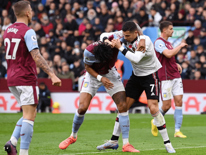 关于阿斯顿维拉遭遇联赛三连败，积分榜急速下滑的信息