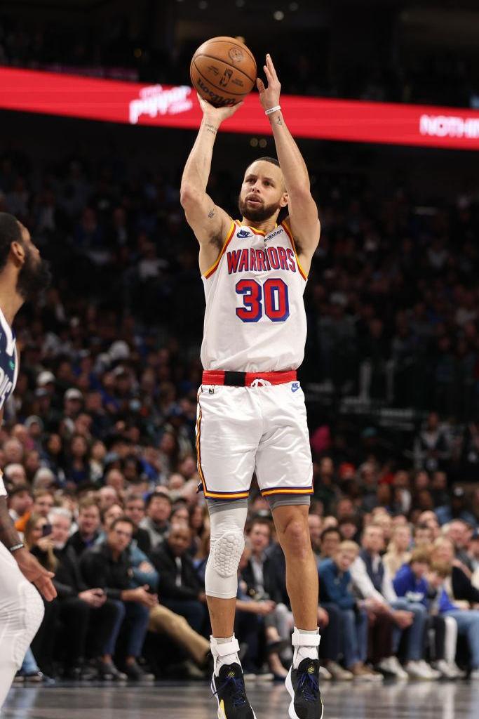 独行侠不敌猛龙,遭遇连胜止步 独行侠不敌猛龙,遭遇连胜止步