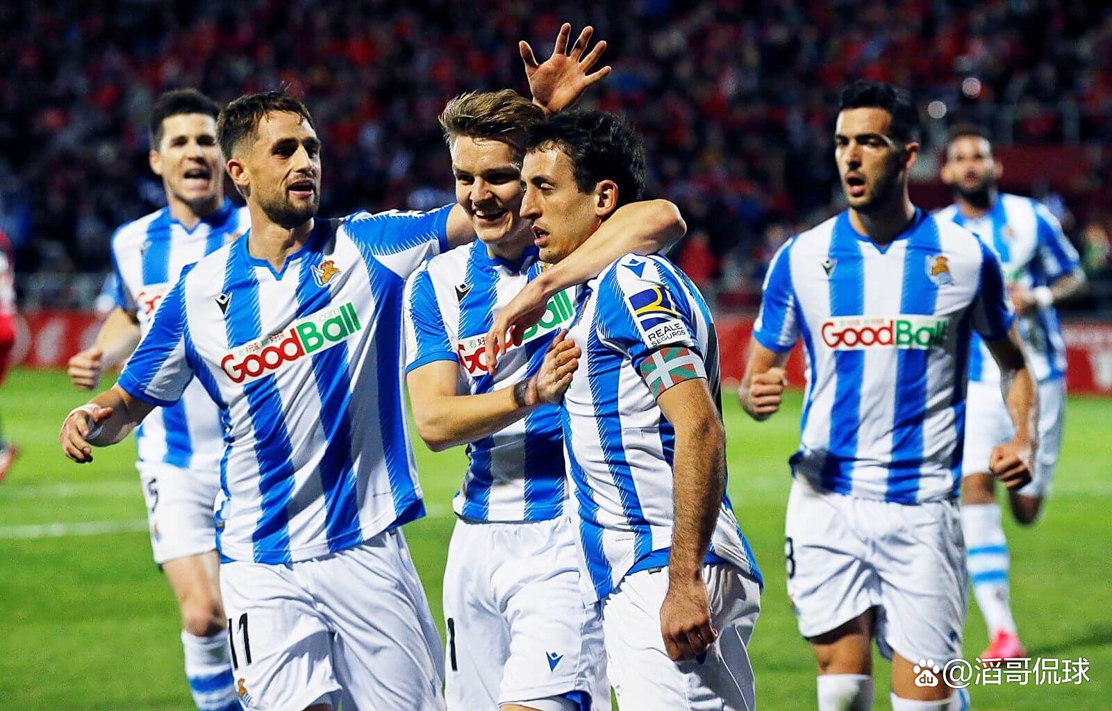 斯图加特主场负于里昂，连败告终